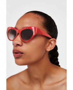 czerwone okulary typu kocie oczy - Zara 