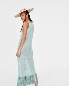 sukienka z tkaniny siateczkowej z frędzlami - Zara